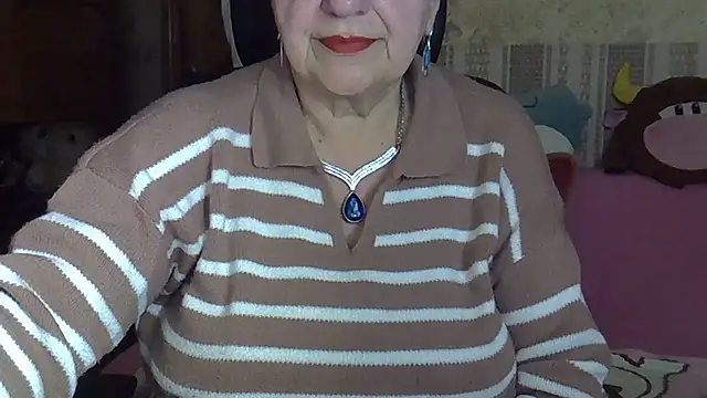 Snapshot of SweetCherry27 chatting on April 2026 03:49:02 AM SweetCherry27 online show from April 2026 03:49:02 AM