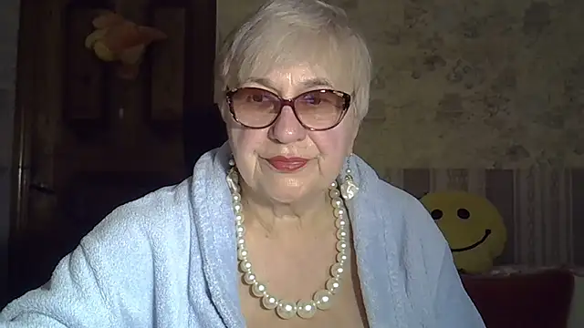 Snapshot of SweetCherry27 chatting on April 2026 05:30:02 PM SweetCherry27 online show from April 2026 05:30:02 PM