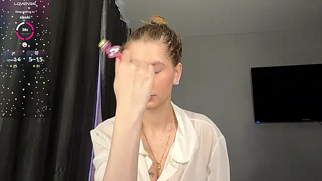 SofyBruno online show from January 2026 07:01:01 AM