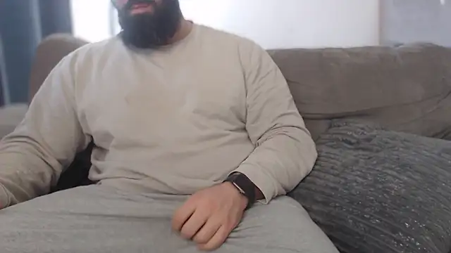 hugemachohandsome online show from January 2026 11:25:01 AM