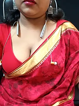 Snapshot of Sophiaboudi chatting on October 2025 06:19:02 PM Sophiaboudi online show from October 2025 06:19:02 PM