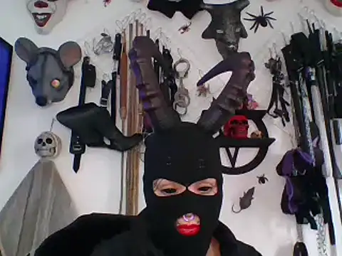 FeticheMacabre online show from June 2026 05:48:02 PM