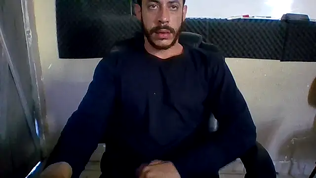 Snapshot of MachoScorpionCaralho chatting on September 2025 11:12:01 AM MachoScorpionCaralho online show from September 2025 11:12:01 AM