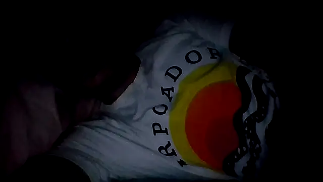 Snapshot of MachoScorpionCaralho chatting on April 2026 04:26:02 AM MachoScorpionCaralho online show from April 2026 04:26:02 AM