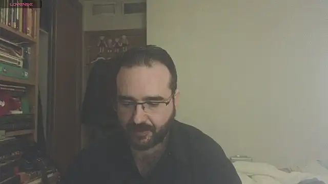 curiosillo83 online show from March 2025 09:22:01 PM