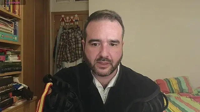 curiosillo83 online show from October 2025 11:47:02 PM