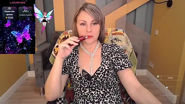 Snapshot of Candy_Long chatting on October 2025 05:30:02 AM Candy Long online show from October 2025 05:30:02 AM