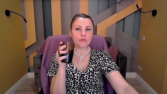 Snapshot of Candy_Long chatting on November 2025 06:24:01 AM Candy Long online show from November 2025 06:24:01 AM