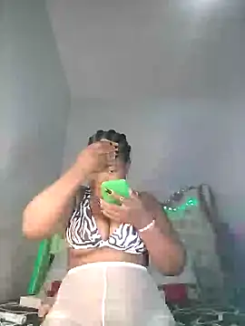 Snapshot of Sexypresh302 chatting on January 2025 06:43:02 AM Sexypresh302 online show from January 2025 06:43:02 AM