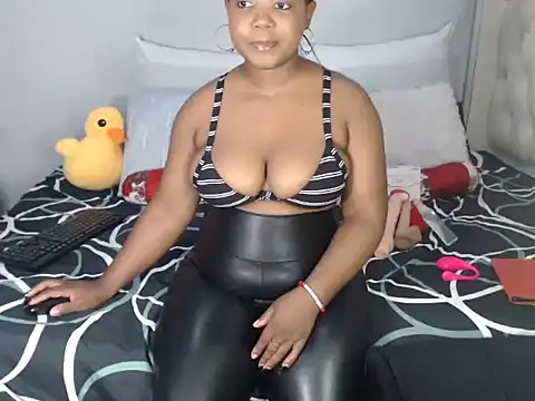 Snapshot of Sexypresh302 chatting on January 2025 06:35:01 PM Sexypresh302 online show from January 2025 06:35:01 PM