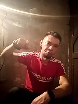 Snapshot of Medelin92 chatting on December 2025 08:02:01 PM Medelin92 online show from December 2025 08:02:01 PM