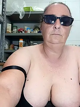 Snapshot of eroticjessitop chatting on June 2026 04:45:01 PM eroticjessitop online show from June 2026 04:45:01 PM