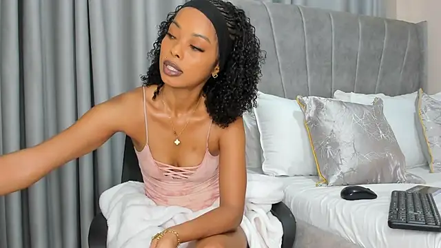 thee sexy goddess online show from September 2025 03:07:02 AM