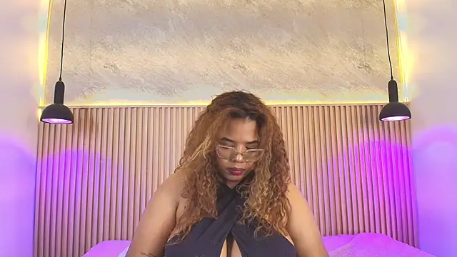 Snapshot of _nickypurple_ chatting on June 2026 01:12:01 PM nickypurple online show from June 2026 01:12:01 PM