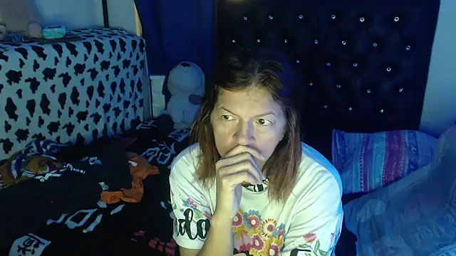 jellyfishhot online show from November 2025 07:47:01 PM