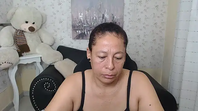 Snapshot of mature_martina chatting on April 2026 09:57:02 AM mature martina online show from April 2026 09:57:02 AM