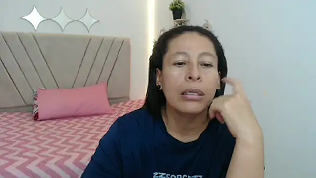 Snapshot of mature_martina chatting on April 2026 10:34:02 PM mature martina online show from April 2026 10:34:02 PM