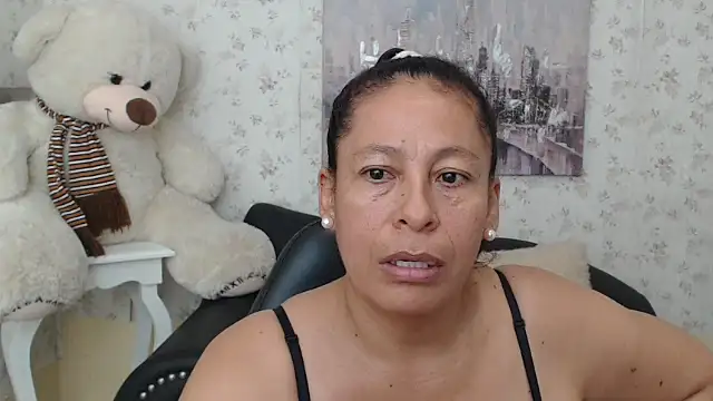 Snapshot of mature_martina chatting on April 2026 10:54:02 AM mature martina online show from April 2026 10:54:02 AM