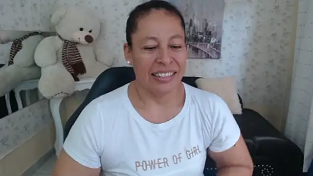 Snapshot of mature_martina chatting on May 2026 07:41:01 PM mature martina online show from May 2026 07:41:01 PM