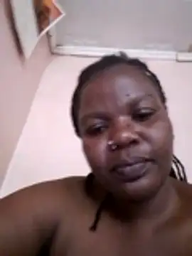 Snapshot of pretty-donna chatting on January 2026 09:33:02 AM pretty-donna online show from January 2026 09:33:02 AM