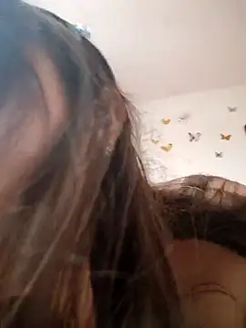 Snapshot of Belly_Rosse chatting on May 2026 02:37:01 PM Belly Rosse online show from May 2026 02:37:01 PM