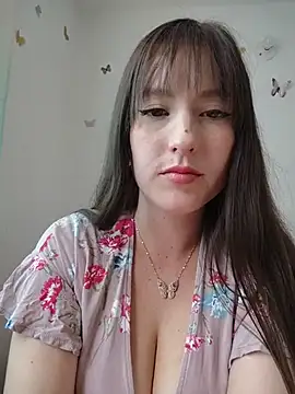 Snapshot of Belly_Rosse chatting on July 2026 06:57:01 PM Belly Rosse online show from July 2026 06:57:01 PM