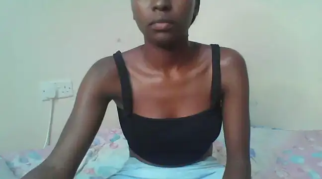 Snapshot of trishashaz chatting on January 2025 08:48:01 PM trishashaz online show from January 2025 08:48:01 PM
