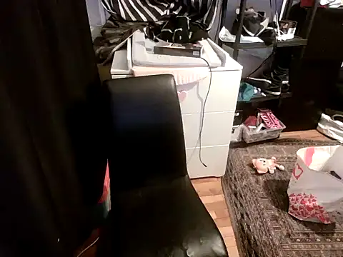 Bebemickey75 online show from March 2025 10:31:02 PM