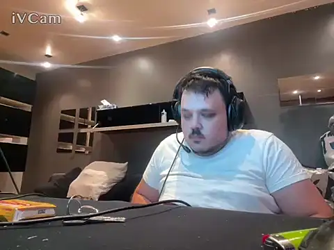 Bebemickey75 online show from September 2025 08:21:02 PM