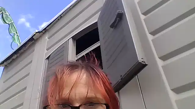 spundarella420 online show from November 2025 06:22:02 PM