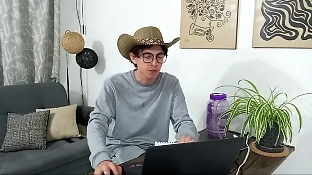 Norehg online show from October 2025 08:04:02 AM