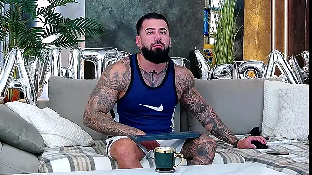 masterkingofmusclee online show from October 2025 06:43:01 AM