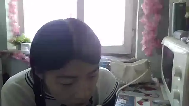 CarlyJoy online show from October 2025 10:46:02 AM