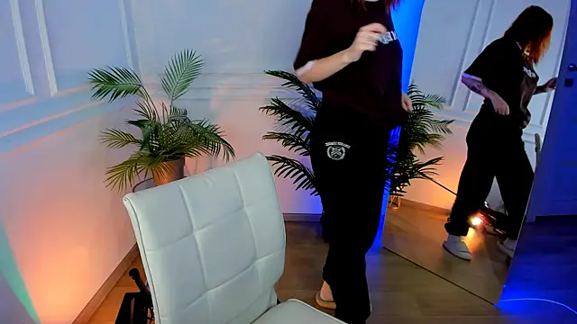 Mira  Blush online show from November 2025 08:47:02 PM