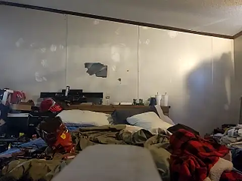 Bi curious86 online show from March 2026 06:52:01 PM