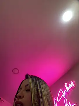 sexyyykloee online show from July 2026 04:41:02 AM