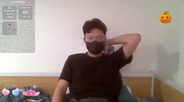 Gwencloudy online show from January 2025 01:58:01 PM