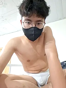 Gwencloudy online show from February 2026 05:58:01 PM