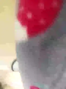 Snapshot of bruna_safadinhaa chatting on January 2025 10:43:01 AM bruna safadinhaa online show from January 2025 10:43:01 AM