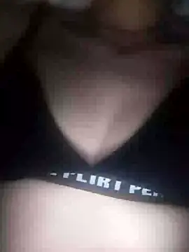 Snapshot of bruna_safadinhaa chatting on January 2025 07:28:01 AM bruna safadinhaa online show from January 2025 07:28:01 AM