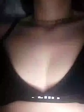 Snapshot of bruna_safadinhaa chatting on January 2025 10:29:02 AM bruna safadinhaa online show from January 2025 10:29:02 AM