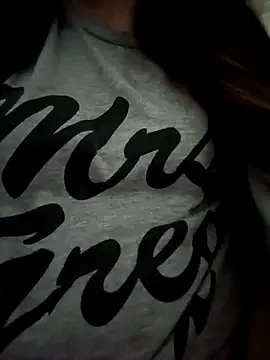 Snapshot of bruna_safadinhaa chatting on November 2025 04:08:01 PM bruna safadinhaa online show from November 2025 04:08:01 PM