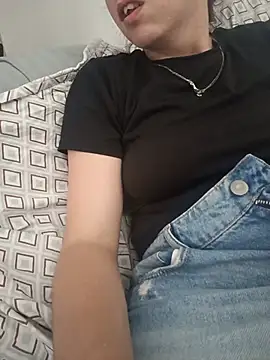 Snapshot of bruna_safadinhaa chatting on July 2026 03:30:01 PM bruna safadinhaa online show from July 2026 03:30:01 PM