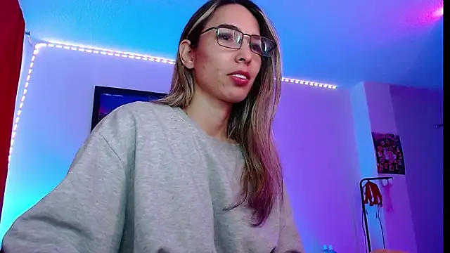 Niky 777 online show from September 2025 06:13:02 PM