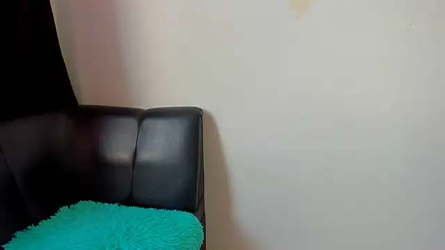 Snapshot of squirttati33 chatting on December 2024 01:38:02 PM squirttati33 online show from December 2024 01:38:02 PM