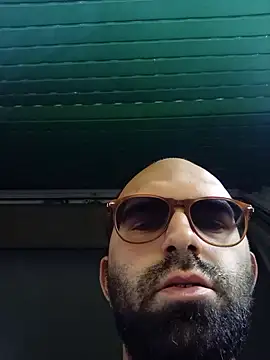 Passivello9 online show from May 2026 05:06:02 PM