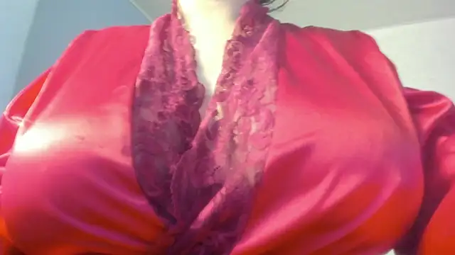 dolly zoe online show from November 2025 02:10:02 AM