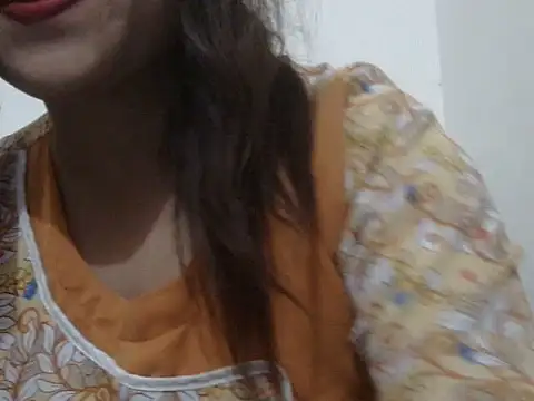 shekira99 online show from February 2026 02:14:01 PM