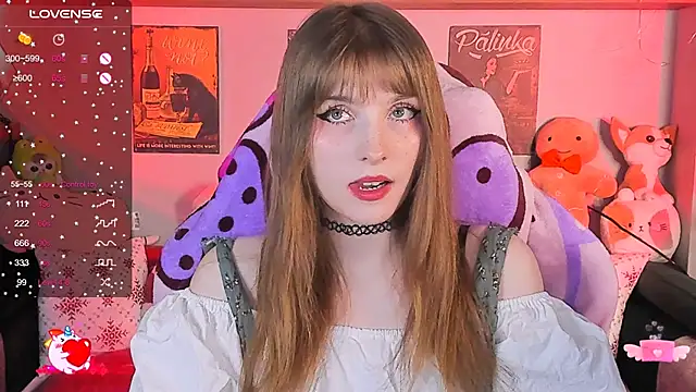 Snapshot of AliceLanley chatting on December 2024 12:24:01 PM AliceLanley online show from December 2024 12:24:01 PM