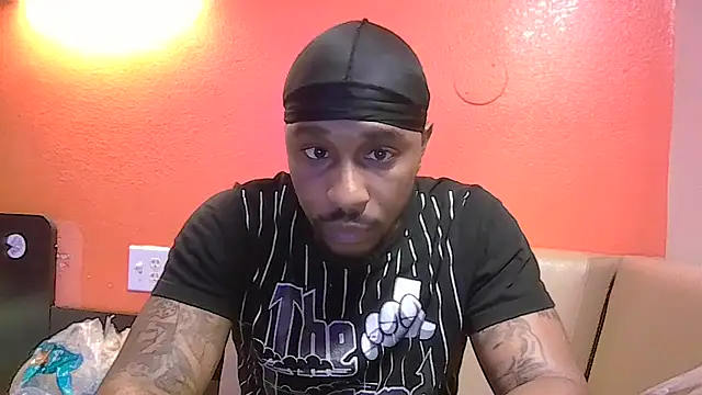 Stressreliever82 online show from March 2025 02:37:01 AM